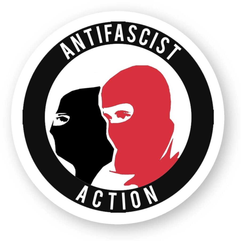 Sticker découpe ronde - Antifa Cagoule